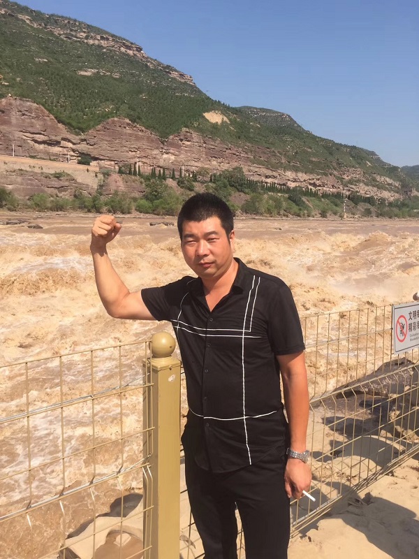 徐工挖机主人王俊杰