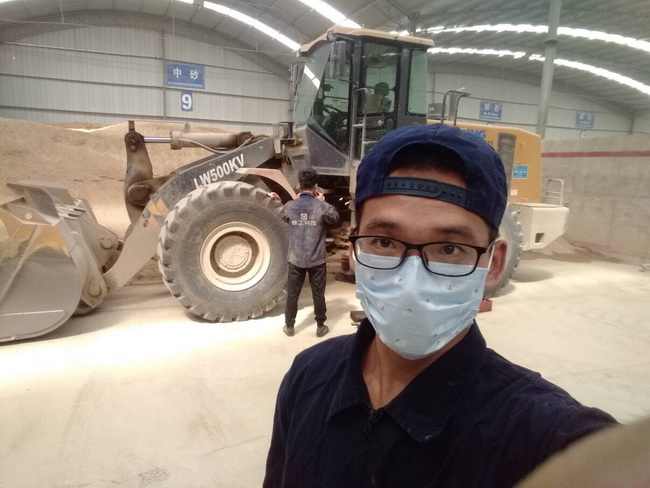 徐工铲车维修工-王师傅 徐工铲车维修工-王师傅