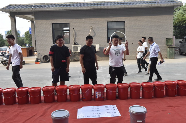 徐工挖机双节订货会套圈游戏