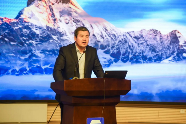 徐工机械副总裁、铲运事业部总经理、党委书记王庆祝