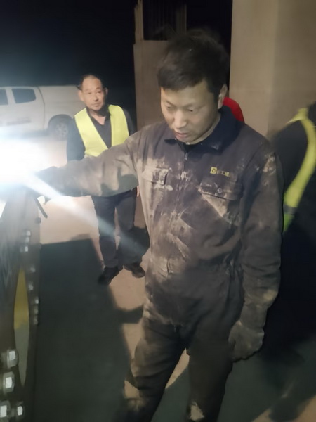 徐工压路机客户刘老板